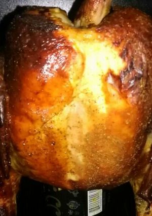 Una foto de Pollo violado al curry y cerveza