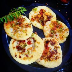 A picture of Rava Uttapam.