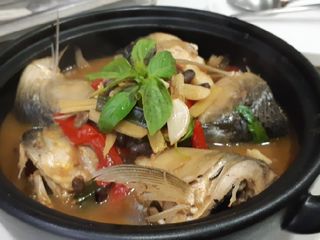 古早味滷虱目魚頭