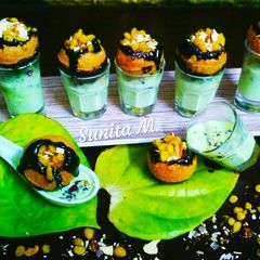 A picture of Boondi-Golgappa with Paan Basundi shot.