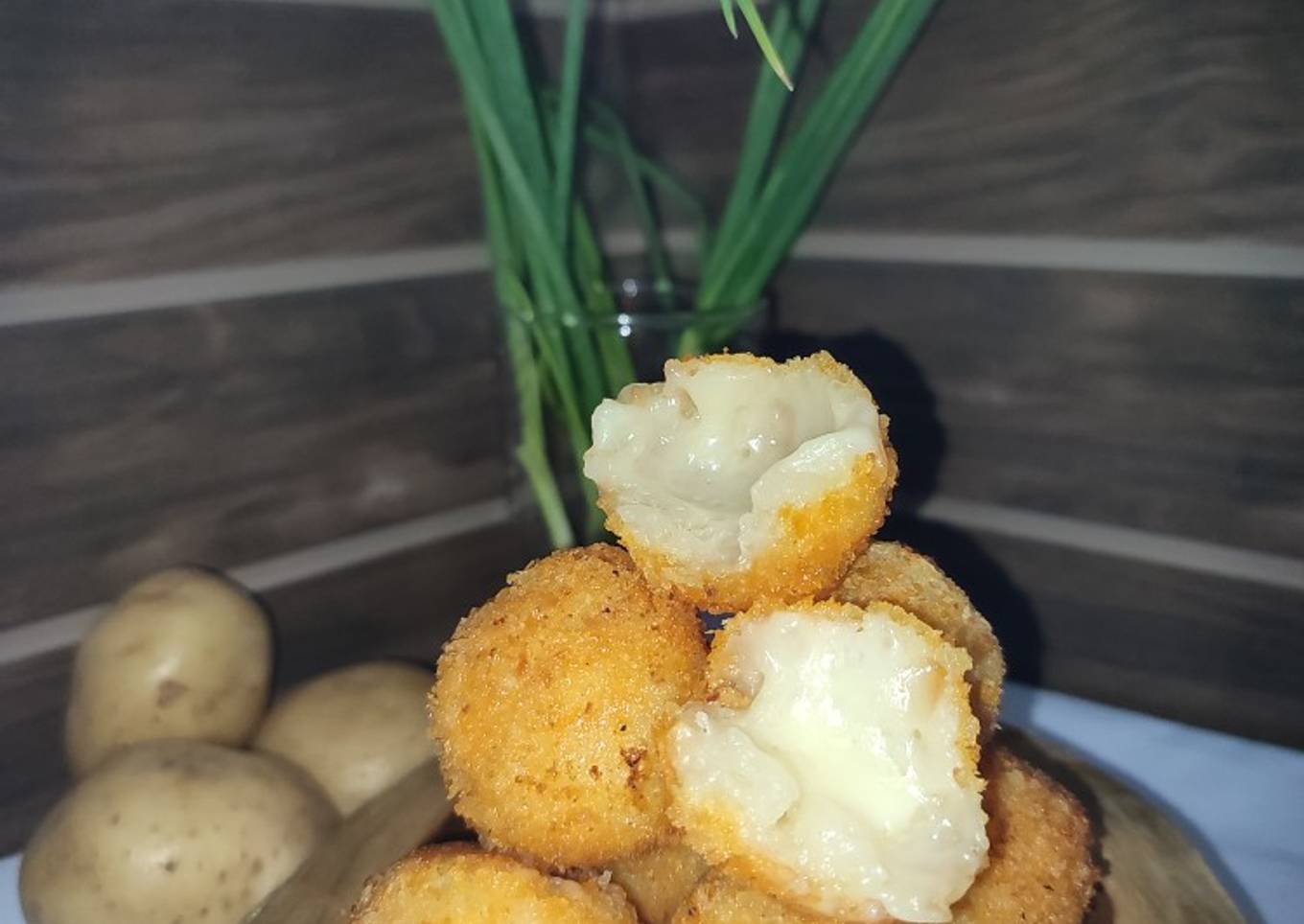 Potato Cheese Balls