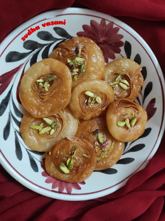 ચીરુઠા (Chirootha Recipe In Gujarati) રેસીપી મુખ્ય ફોટો