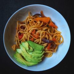 Stir fry spaghetti A picture of Stir fry spaghetti.