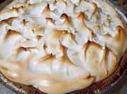 A picture of lemon meringue pie