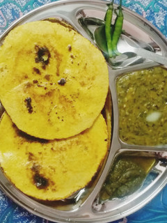 बथुआ की दाल(Bathua ki dal recipe in Hindi) रेसिपी मुख्य फोटो