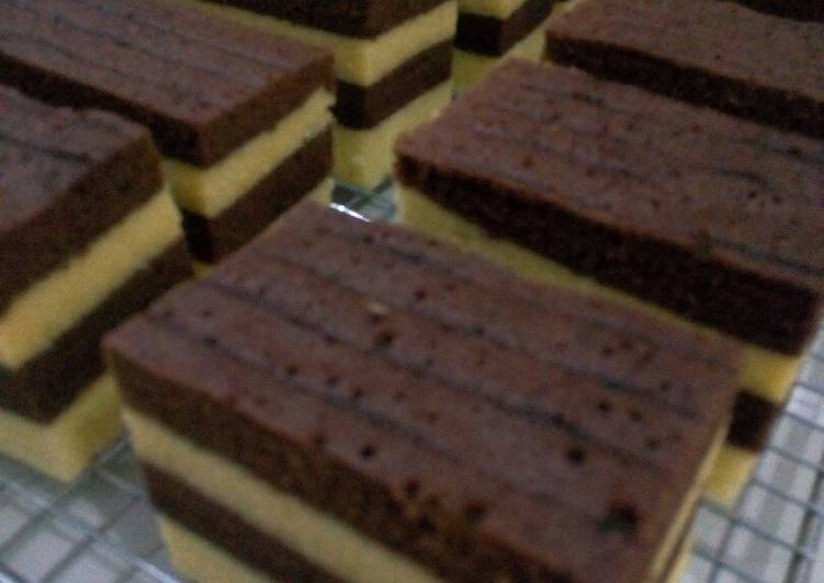 Cake Coklat Lapis Kukus /Cake potong