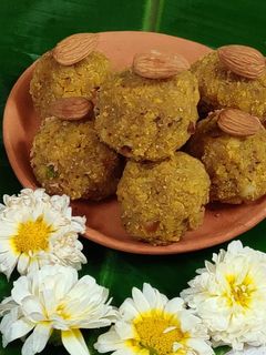 मैंगो लड्डू Mango Laddu recipe in Hindi) रेसिपी मुख्य फोटो