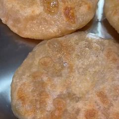 A picture of Fried Beef Pies.