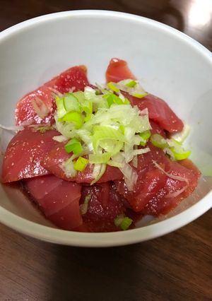 A picture of Soy marinated tuna.