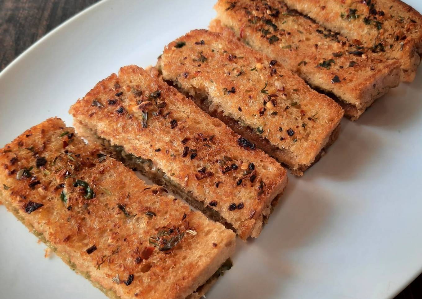 Cheesy Garlic Sticks