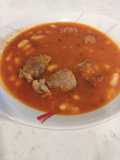 Alubias con chorizo dulce y costillas de cerdo