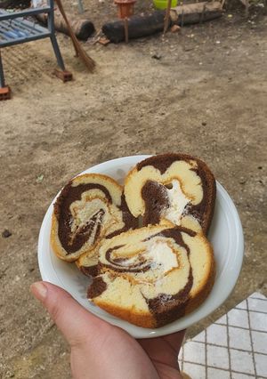 Hình của món Bánh bông lan cuộn kem.