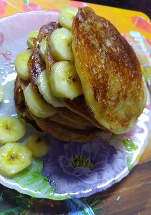 A picture of Eggless banana pan cake.