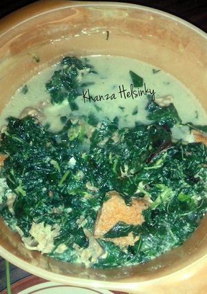 Foto resep DAUN SINGKONG GURIH (santan)