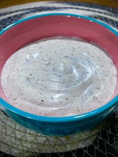 Una foto de Salsa de yogurt para ensaladas 🥗