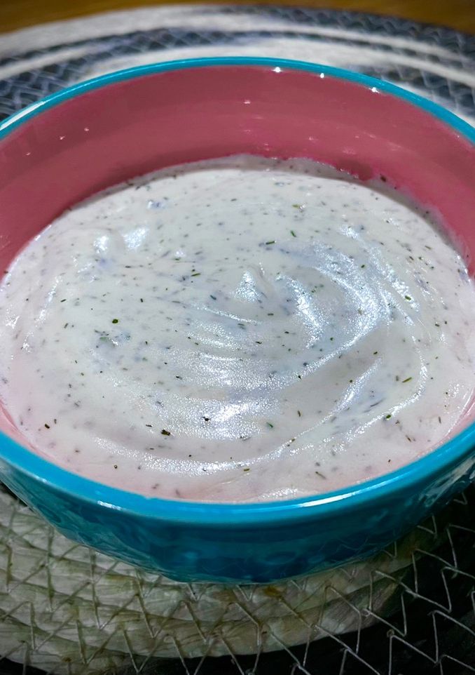 Una foto de Salsa de yogurt para ensaladas 🥗