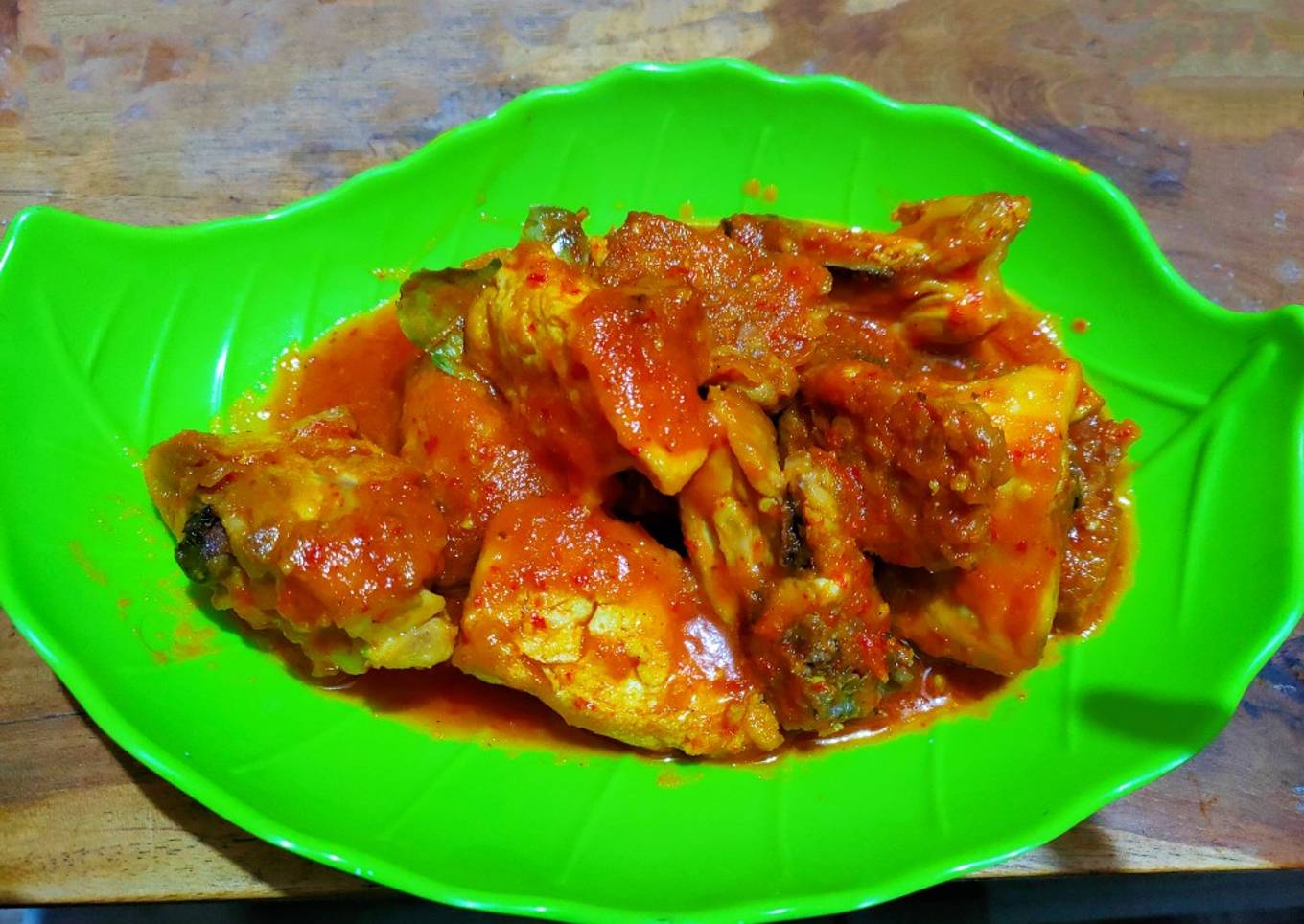 Ayam campur tahu tempe bumbu rujak