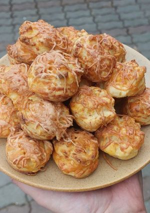Sajtos-tejfölös pogácsa recept fotója