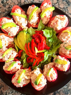 Una foto de Tomates rellenos "diferentes" #recetariocamino