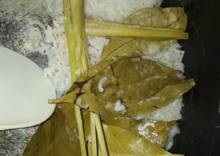 Bagaimana Menyiapkan Nasi uduk magicom simpel yang Sempurna