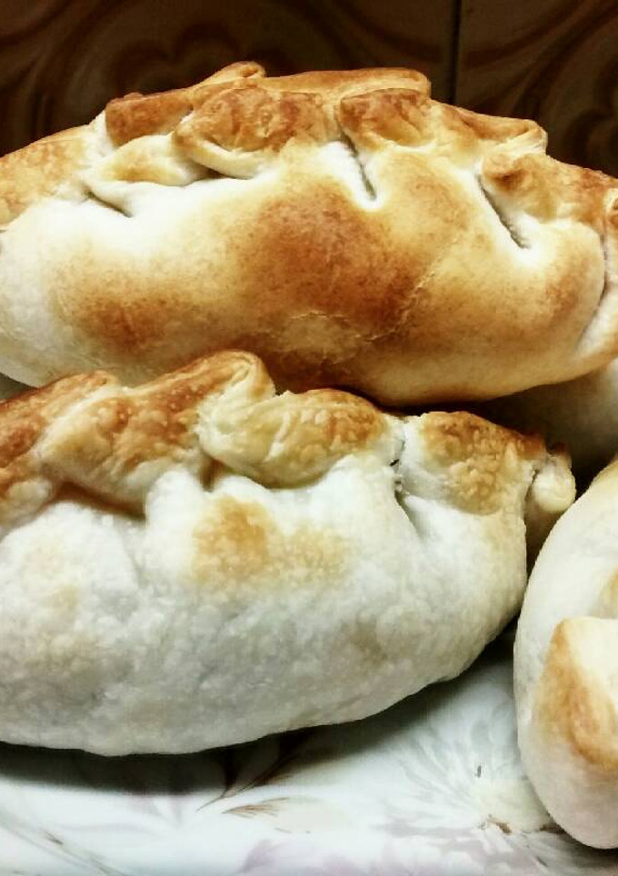 Una foto de Empanadas de pollo al verdeo "Las preferidas de mi hijo ♥️"