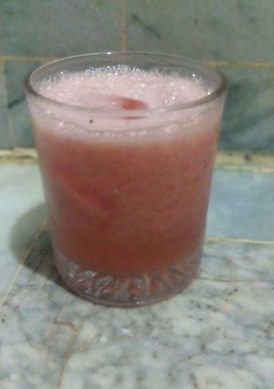 A picture of Strawberry Grapefruit juice.