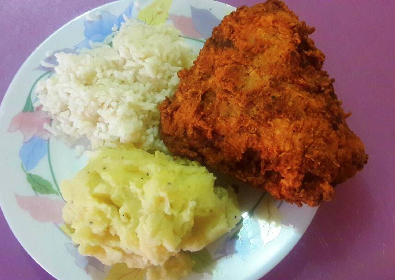 Pollo empanizado estilo KFC