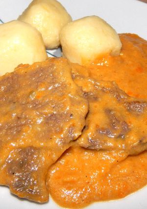 Vadas marhaszelet burgonyagombóccal recept fotója