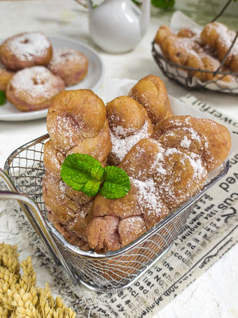 Langkah Mudah untuk Membuat Donat Kepang Ubi Ungu, Enak Banget
