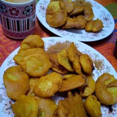 Alo ke pakore A picture of Alo ke pakore.