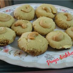 A picture of Naan khatai.