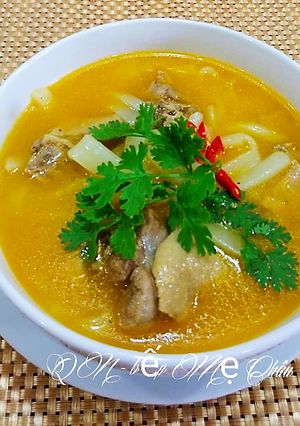 Hình của món Bánh canh bột xắt nấu thịt vịt.