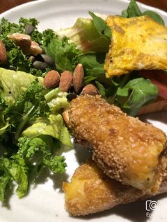 香蕉煎餅早餐(蛋奶素) 的食譜成品照片
