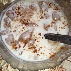 A picture of Meethi Dahi phulki chaat.