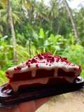 Cake Red Velvet dengan Krim Keju Leleh