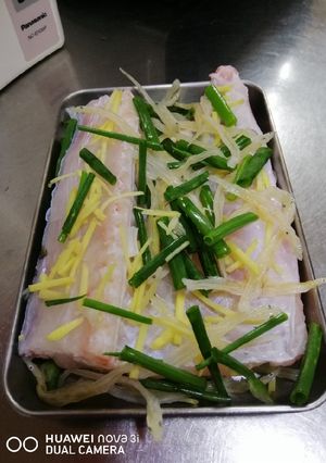 A picture of Steam Fish with Anchovy.