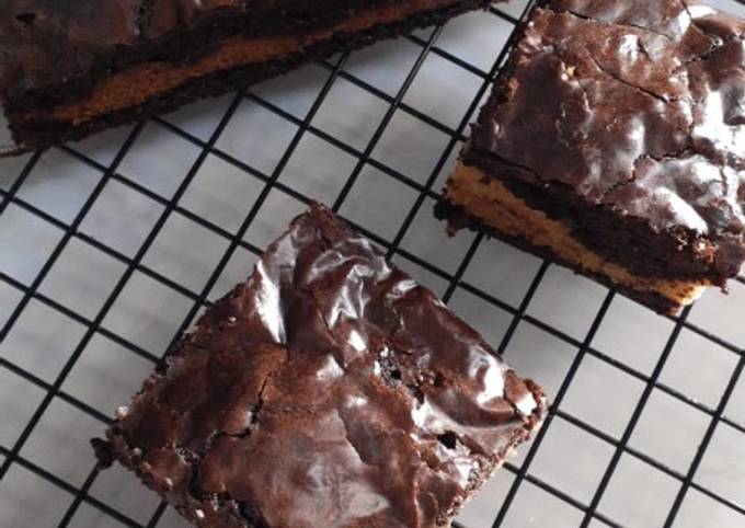 Resep Dark choco brownies with banana bread Resep Dark choco brownies with banana bread