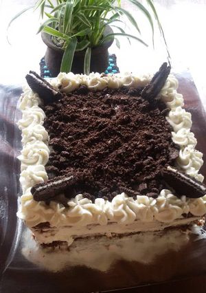 Foto resep Red velvet with cream cheese frosting n oreo