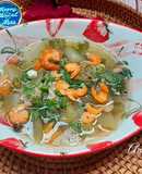 Canh bí nấu tôm thịt