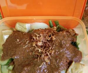 Resep Unik Lontong Pecel Ala Rumahan