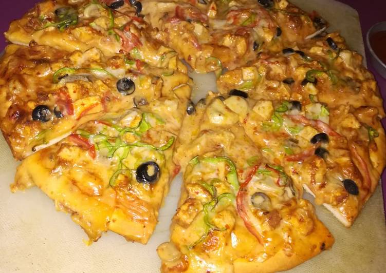 Simple Way to Prepare Ultimate Chicken Fajita Pizza