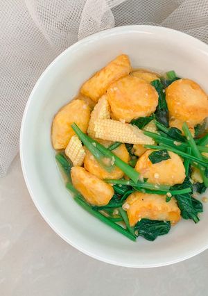 Foto resep Oseng Caisim Tahu Telur