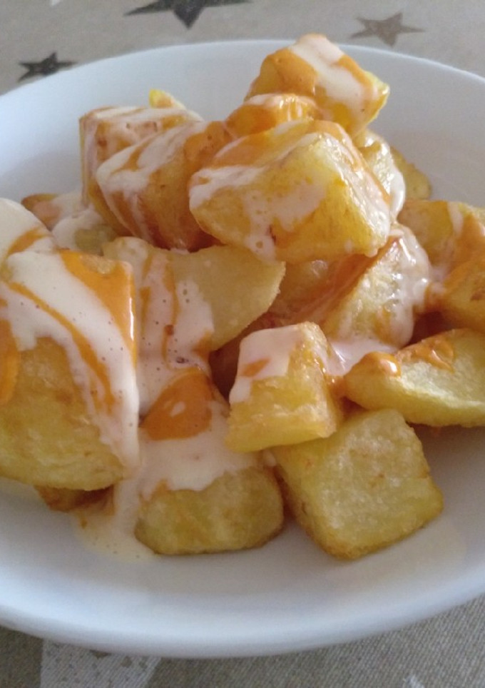 Una foto de Patatas bravas