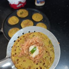 A picture of Mini besan pancakes.