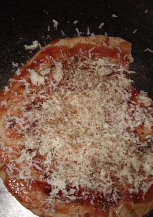 A picture of Khakhra pizza.