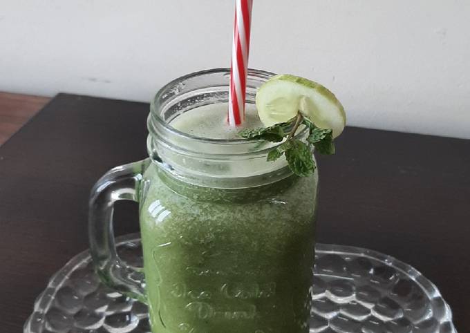 Cucumber mint lemonade