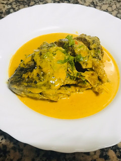 A picture of Fish with tumeric coconut sauce🤤.