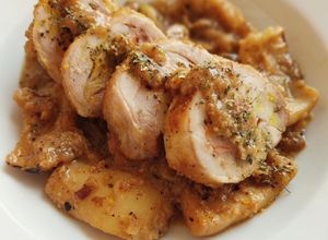 Foto principal de Muslitos de pollo relleno de gambas con sepia en salsa de avellanas y cava