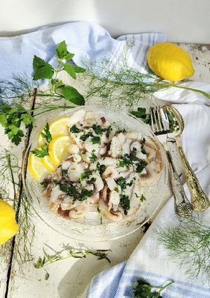 A picture of Octopus Carpaccio.