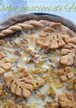 Foto di Torta salata salsiccia e porri
